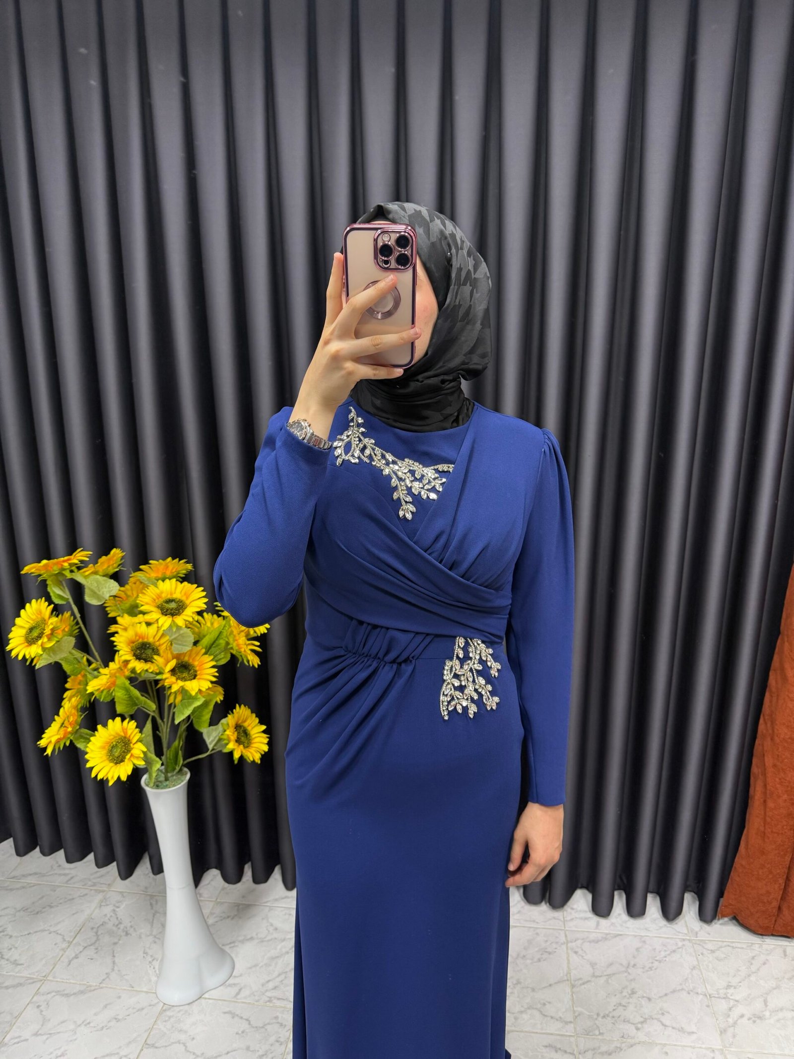 img_1758 Önü taş işlemeli drape detaylı balık elbise