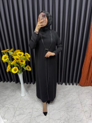 Önü yelek görünümünde kapaklı elbise