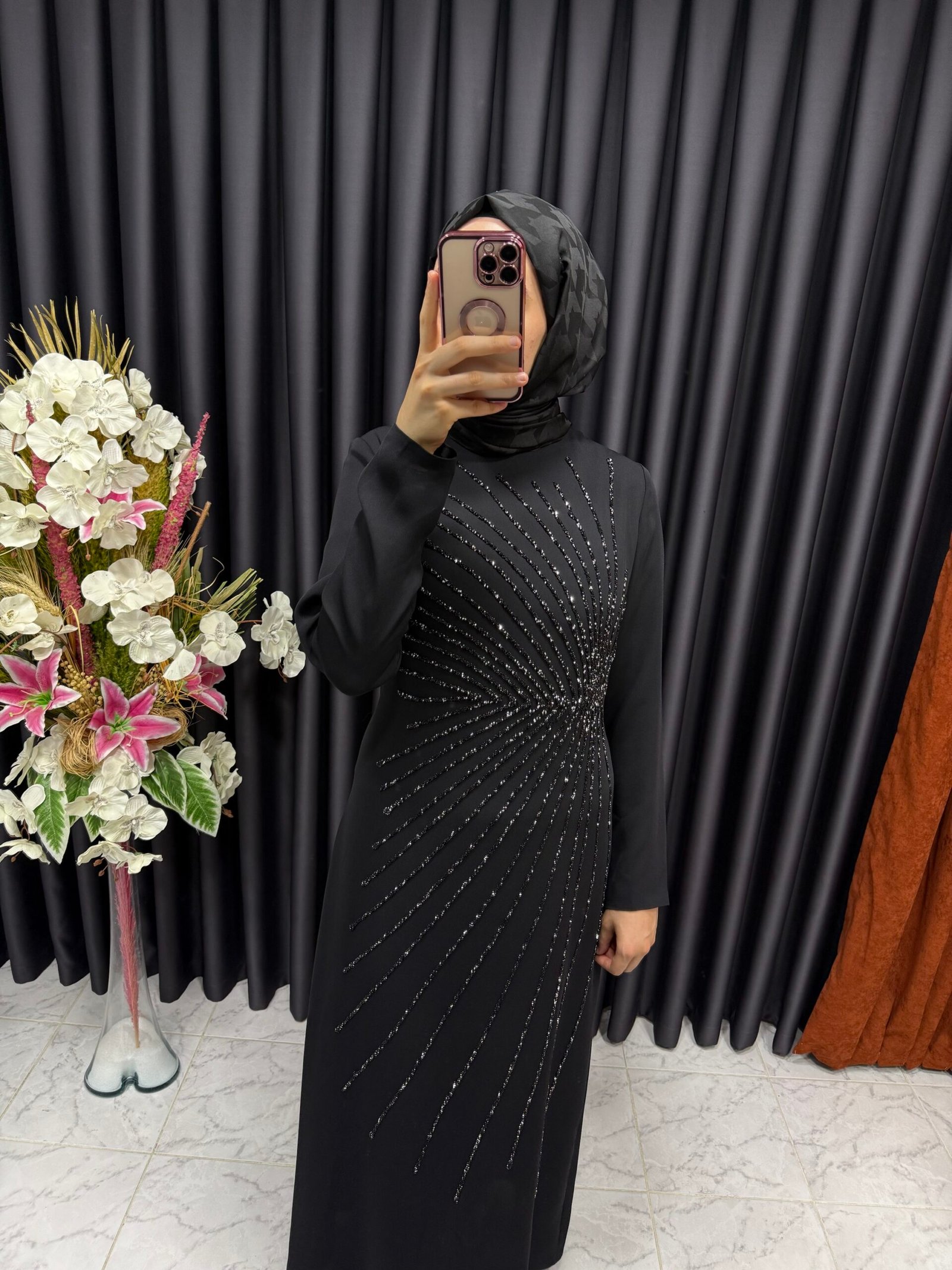 işın uzantılı taşlı elbise