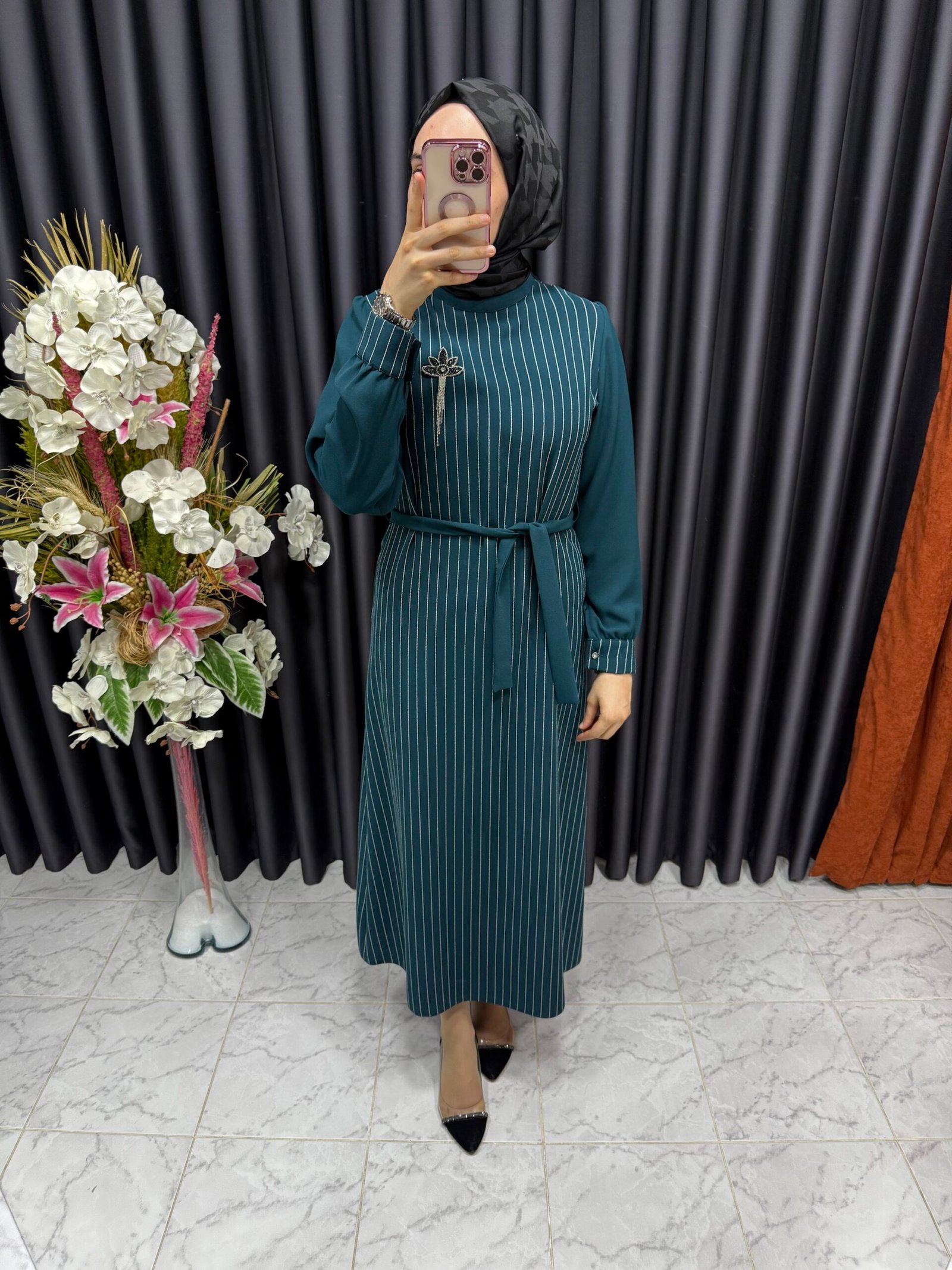 img_2984-2 Çizgili Önü broşlu elbise