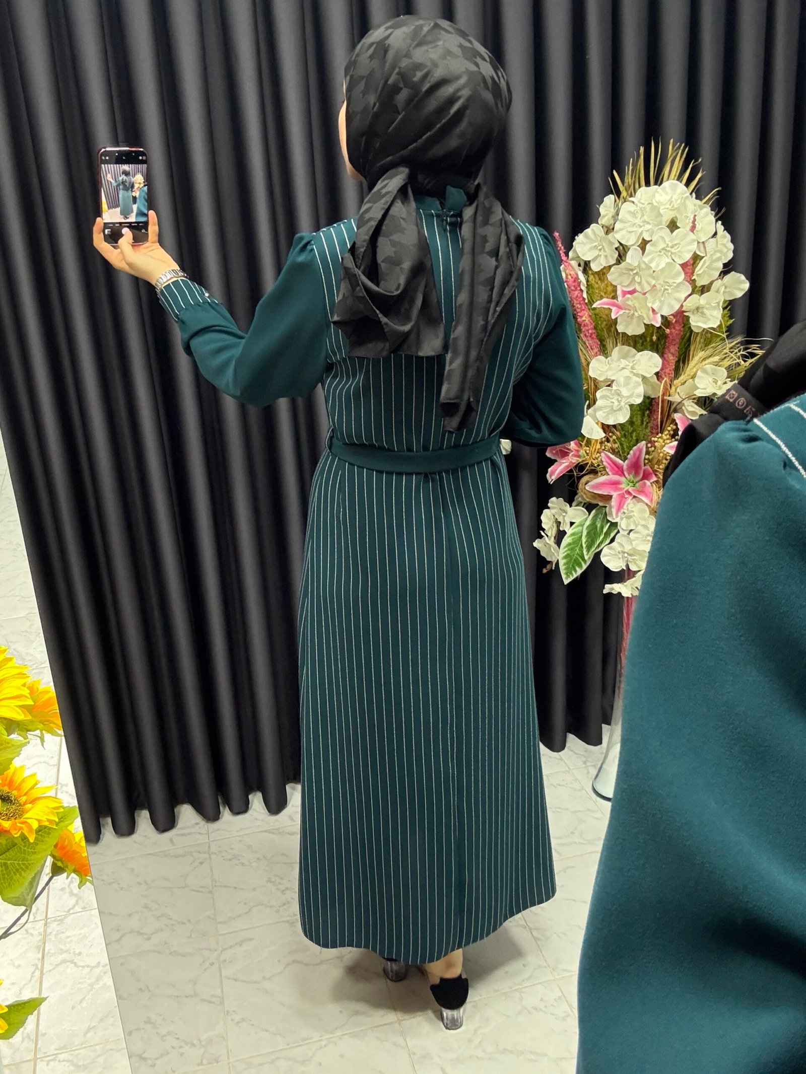 img_2988-2 Çizgili Önü broşlu elbise