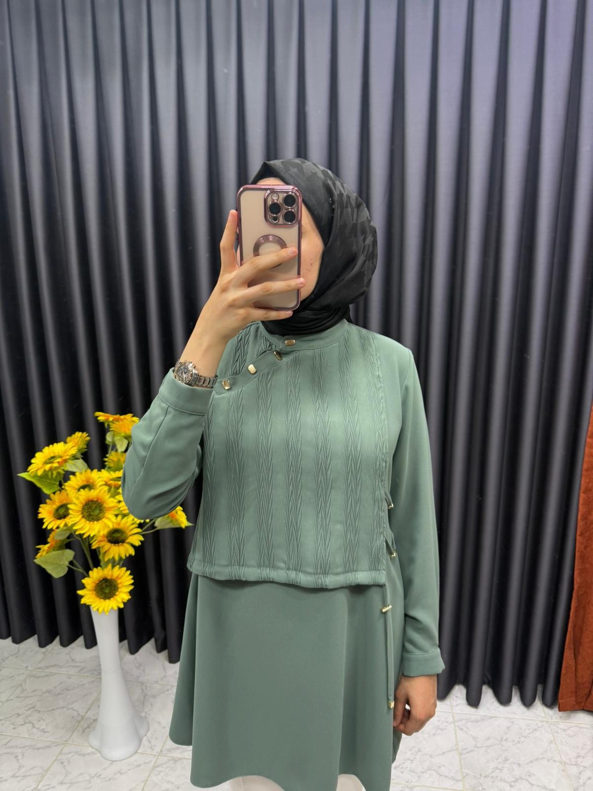 Önü büzdürmeli toka detaylı tunik (kopya) Önü büzdürmeli toka detaylı tunik (kopya)