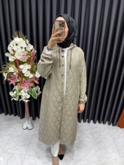 Kapitone Kumaş Mevsimlik Düğmeli Giyçık Bej