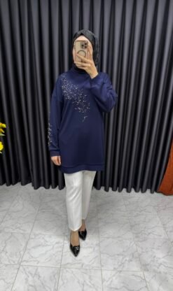 Kolu ve Önü Dallı Boncuk İşlemeli Tunik Lacivert