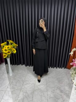 Kuş Gözü Detaylı Yandan Bağlamalı Etekli Takım Siyah